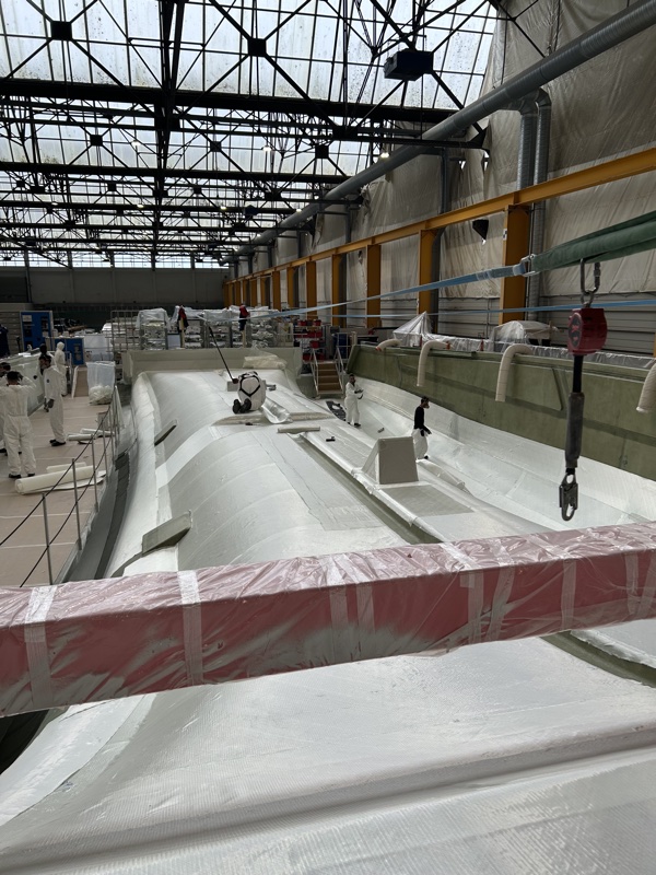 Performance sailing yacht hull lamination during a new-build marine survey